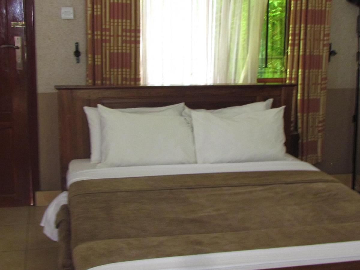 Mikumi Resort Hotel Exterior photo