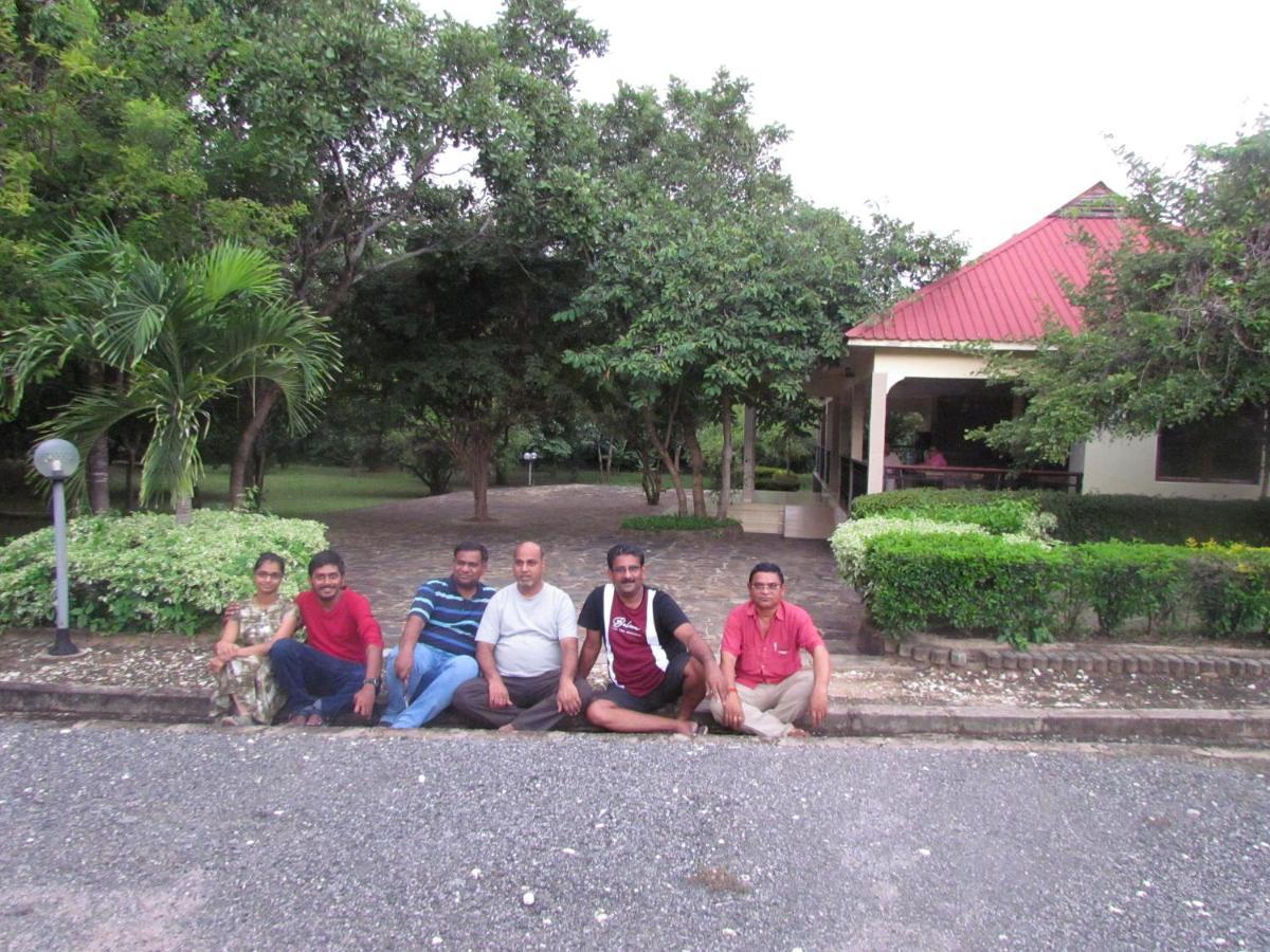 Mikumi Resort Hotel Exterior photo